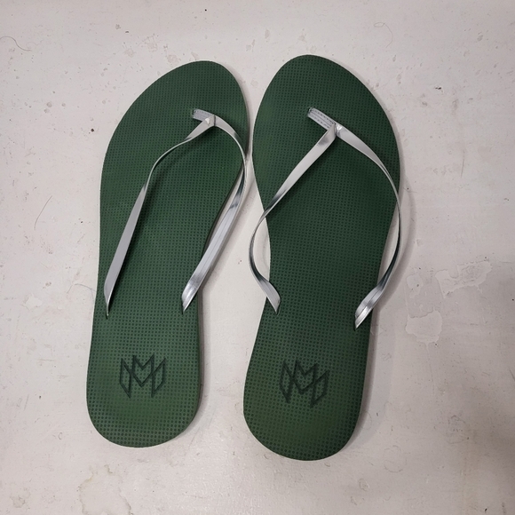 Malvados Flip Flops Size 9/10 - Picture 2 of 9